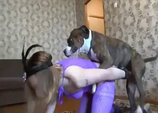 Purple lingerie Russian zoohphile goes on all fours to seduce a dog