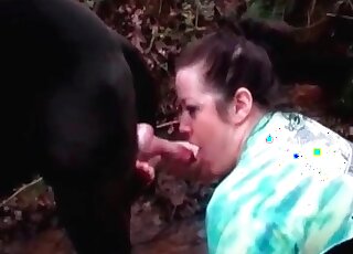 Cock craving mature wife stuffs filthy mouth with a canine’s dong