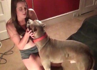 Bubble-assed MILF shows her horny dog the way to her wet cunt